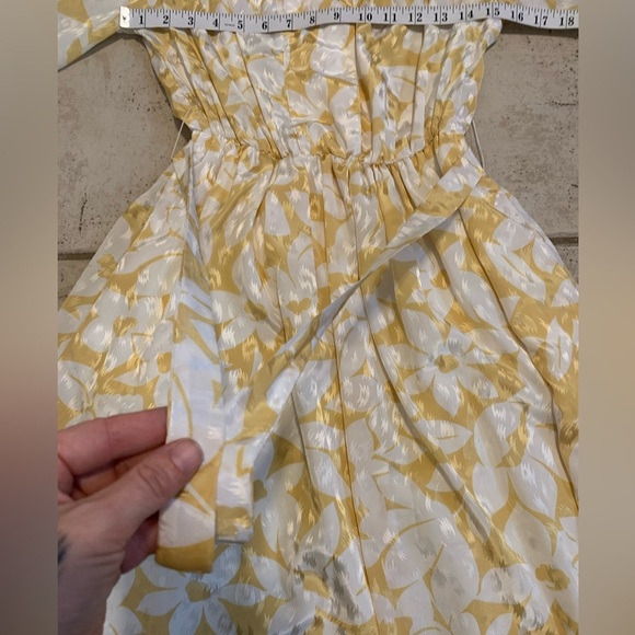 VINTAGE 80s Rouie Golden Floral Jacquard Midi Dress Tie Neck Puff Sleeve Size 4 - Picture 2 of 7